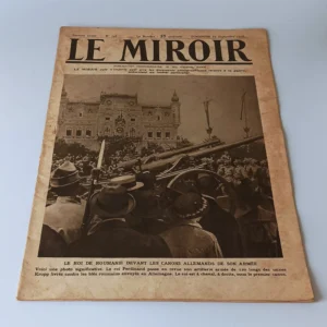 Okładka magazynu Le Miroir z 10 września 1916 roku, król Rumunii Ferdynand na przeglądzie wojsk z niemieckimi działami Kruppa.